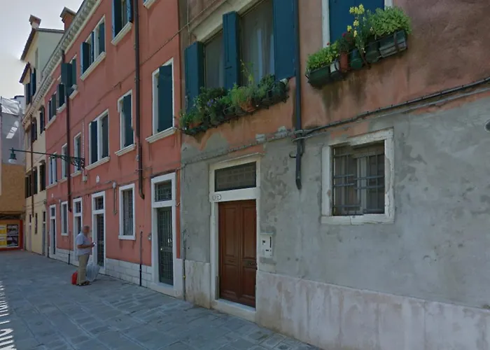 Cannaregio - Venice Style